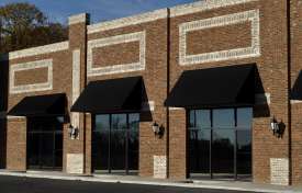 Negotiating Commercial Lease Terms That Challenge Property Management